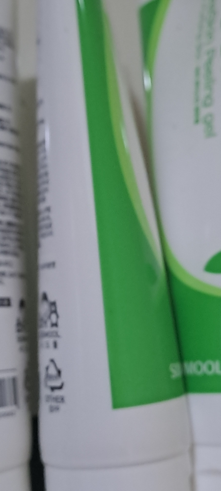 SIDMOOL Gel tẩy tế bào chết trà xanh review image