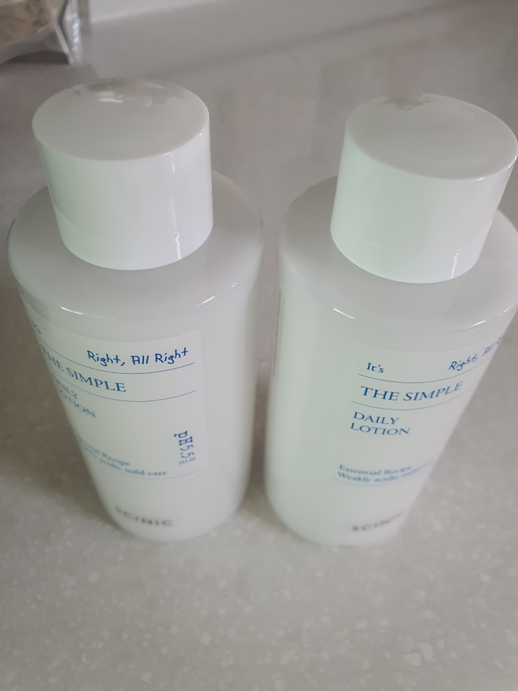 Ảnh đánh giá thực tế của người dùng về Kem dưỡng da hàng ngày đơn giản hơn