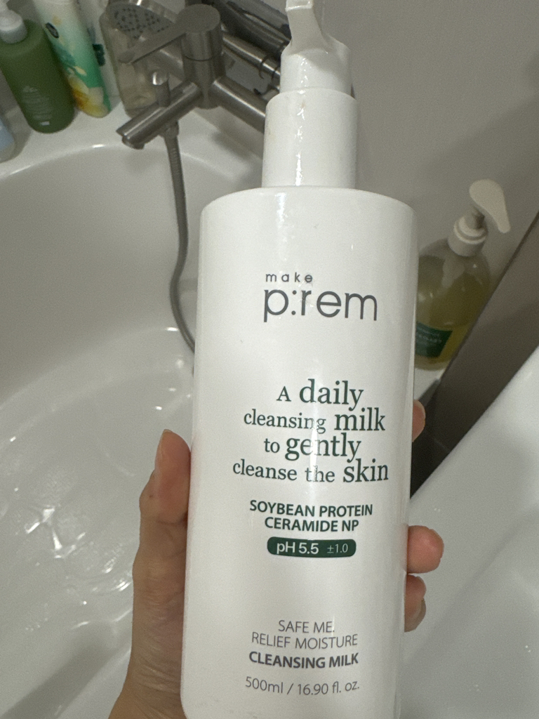 Ảnh đánh giá thực tế của người dùng về Safe Me Relief Moisture Cleansing Milk