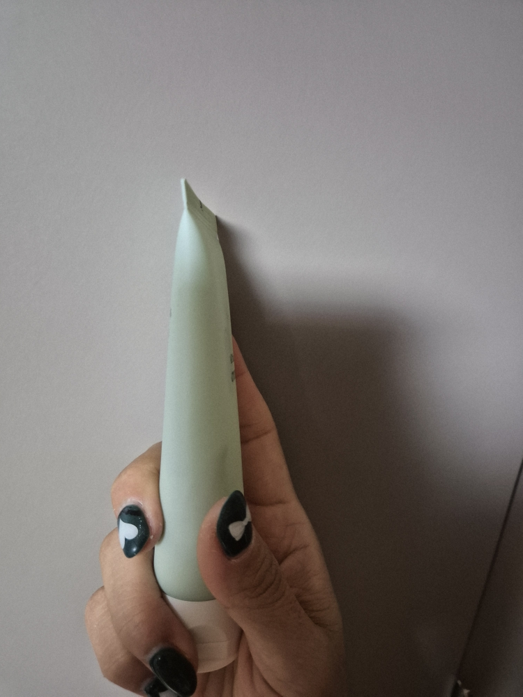 Ảnh đánh giá thực tế của người dùng về Kem dưỡng da chứa axit hyaluronic phân tử thấp Dive In