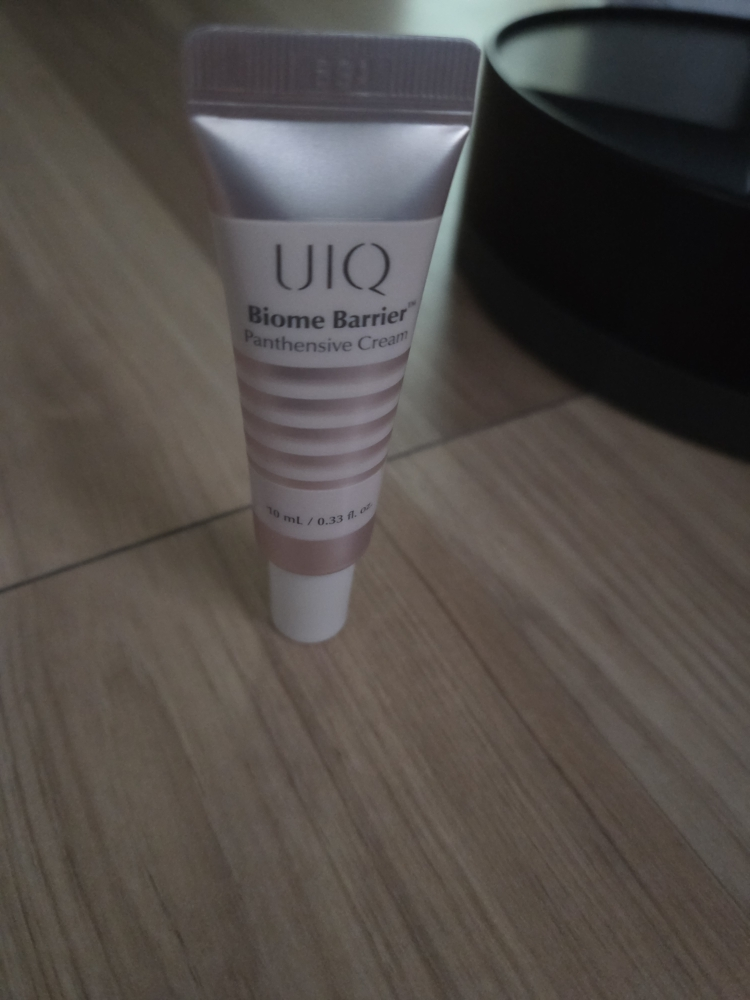 유이크 (UIQ) 바이옴 베리어 판텐시브 크림 review image
