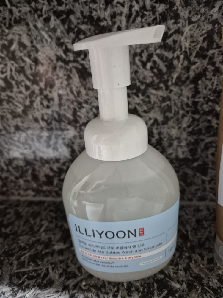 일리윤 (ILLIYOON) 세라마이드 아토 버블워시 앤 샴푸 review image