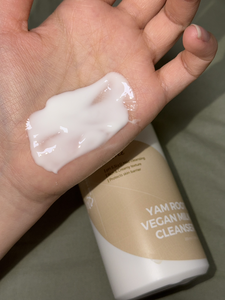 이즈앤트리 (IsNtree) 참마 비건 밀크 클렌저 review image