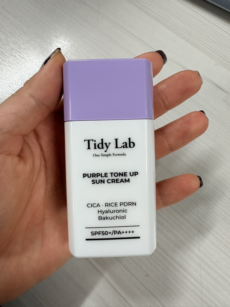 타이디랩 (Tidy Lab) 퍼플톤업 선크림 [SPF50+/PA++++] review image