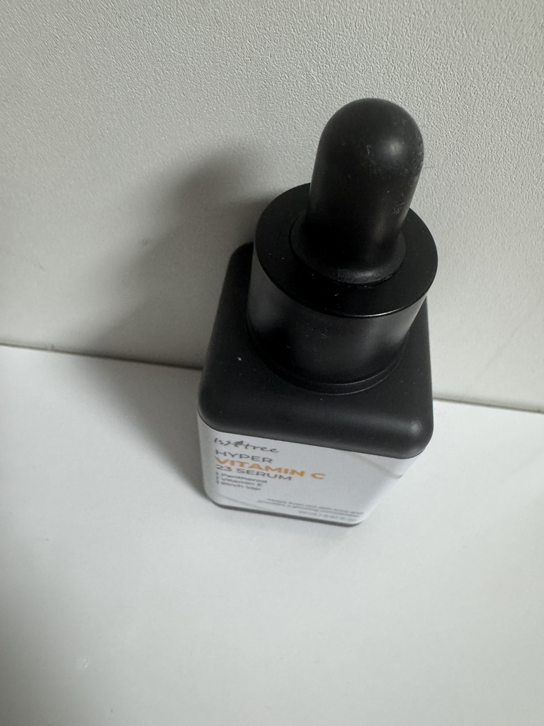 이즈앤트리 (IsNtree) 하이퍼 비타민C 23 세럼 review image