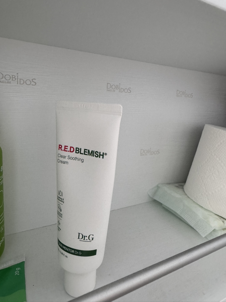 Dr.G Kem làm sạch và làm dịu da Red Blemish Clear Soothing Cream review image