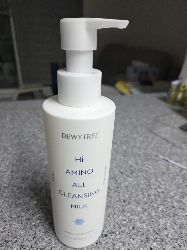 DEWYTREE Hi Amino All Cleansing Milk review image