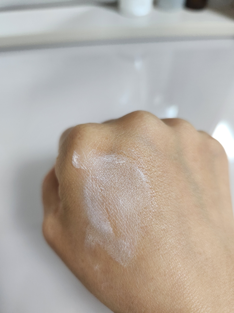 헤라 (HERA) UV프로텍터 톤업 [SPF50+/PA++++] review image