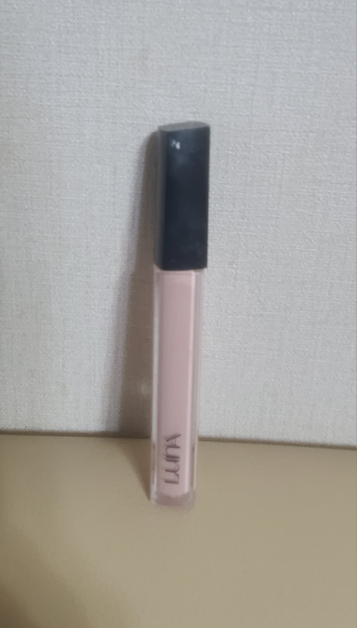 루나 (LUNA) 롱래스팅 팁 컨실러 [SPF30/PA++] [3호 브라이트] review image