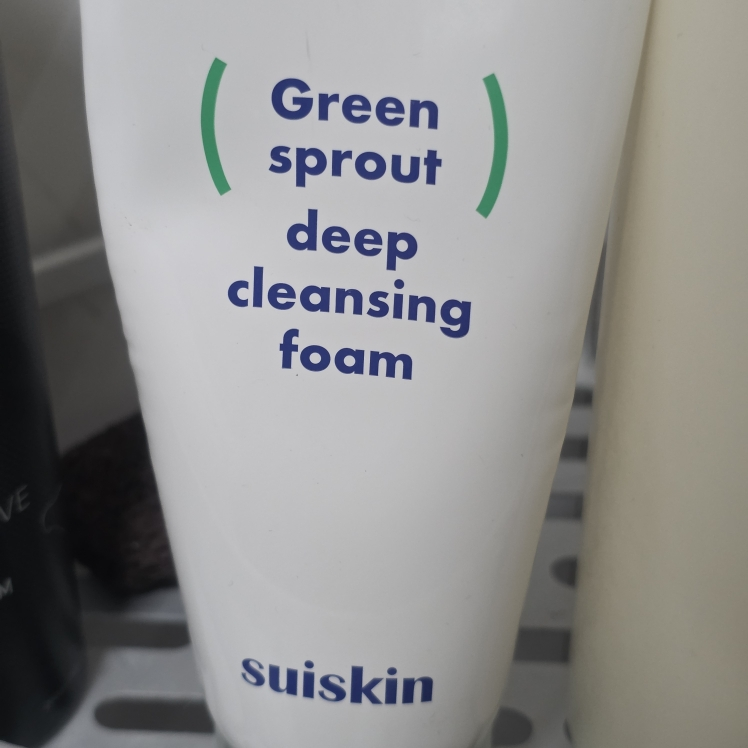 Ảnh đánh giá thực tế của người dùng về Sữa rửa mặt làm sạch sâu cho da nhạy cảm