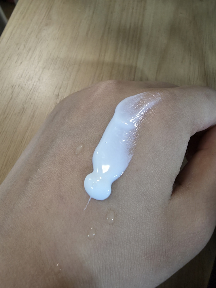 타이디랩 (Tidy Lab) 포어리스 선에센스 [SPF50+/PA++++] review image