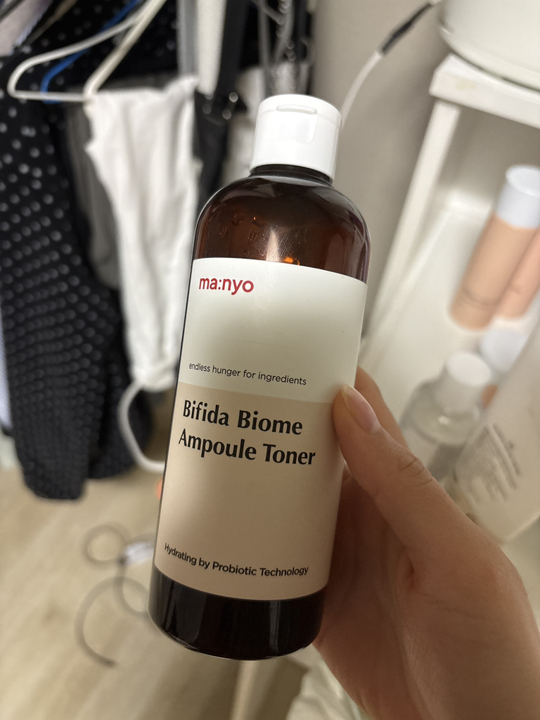 Nhà máy phù thủy Bifida Biome Ampoule Toner review image