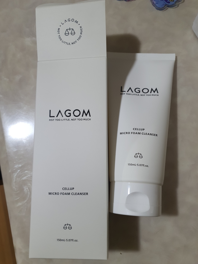 라곰 (LAGOM) 마이크로 폼 클렌저 review image