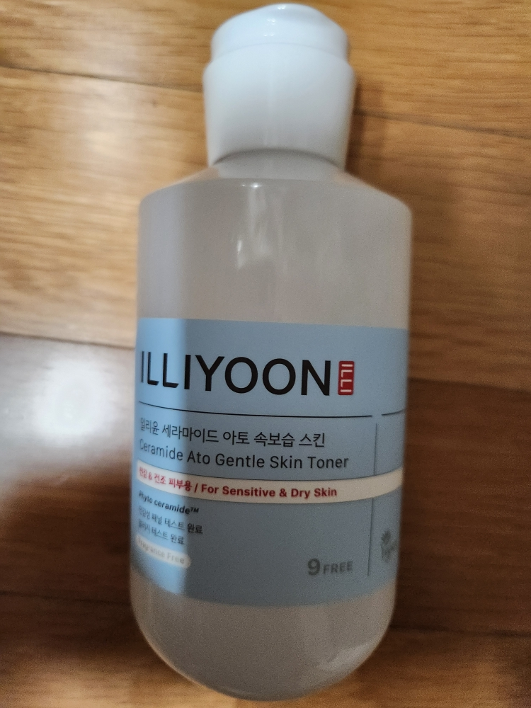 일리윤 (ILLIYOON) 세라마이드 아토 속보습 스킨 review image