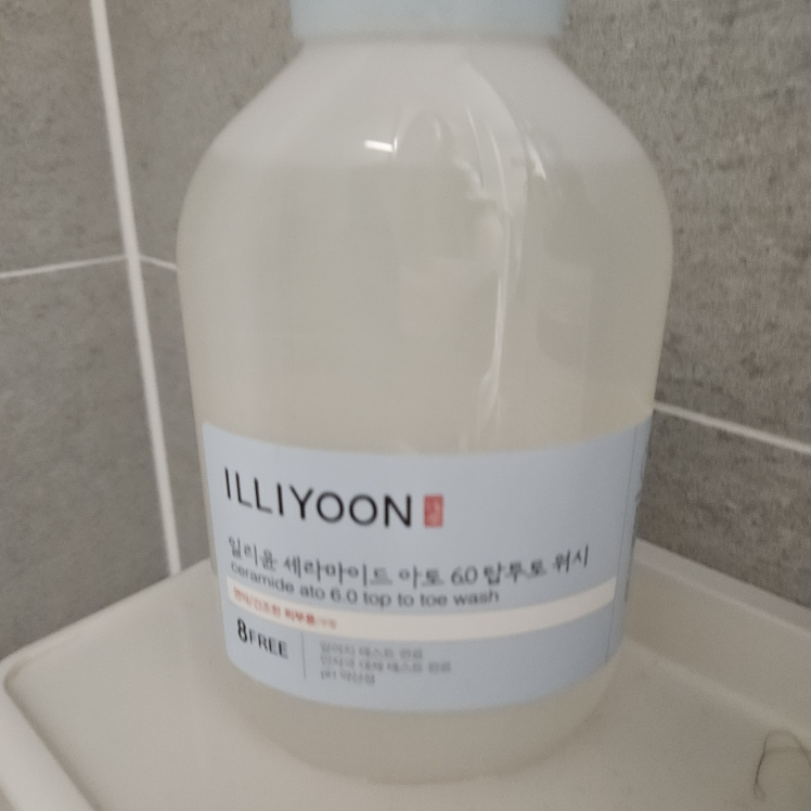 일리윤 (ILLIYOON) 세라마이드 아토 6.0 탑투토 워시 review image