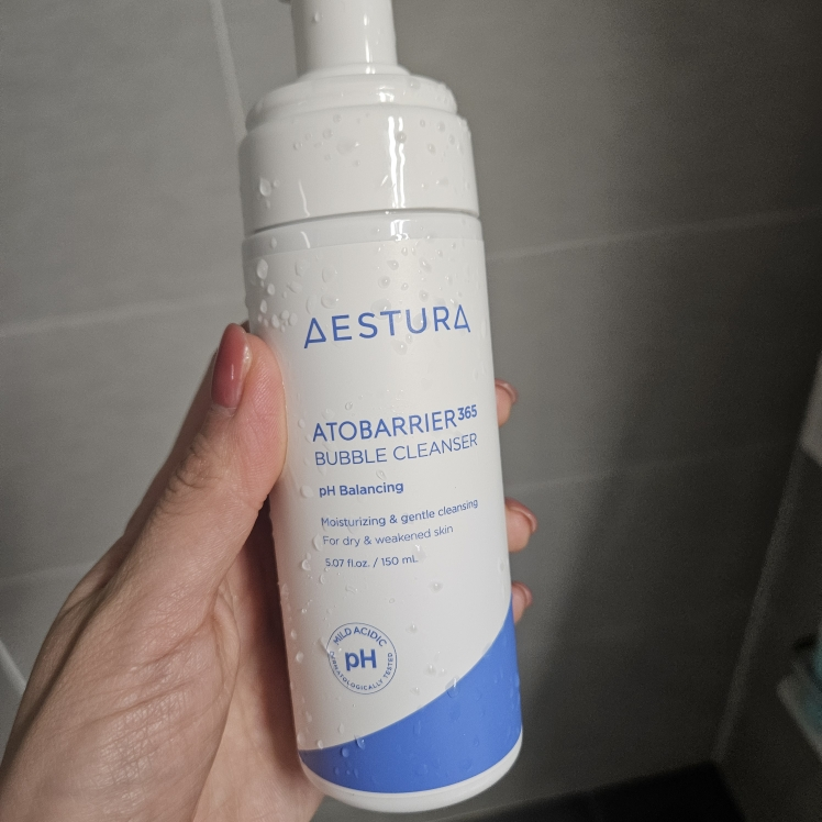 에스트라 (AESTURA) 아토베리어365 버블 클렌저 review image