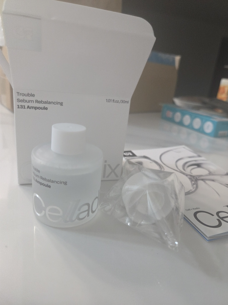 Celladix Trị mụn và cân bằng da 131 ống review image
