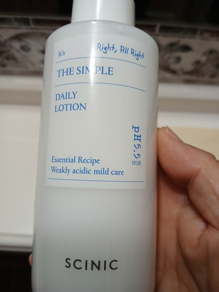 SCINIC Kem dưỡng da hàng ngày đơn giản hơn review image