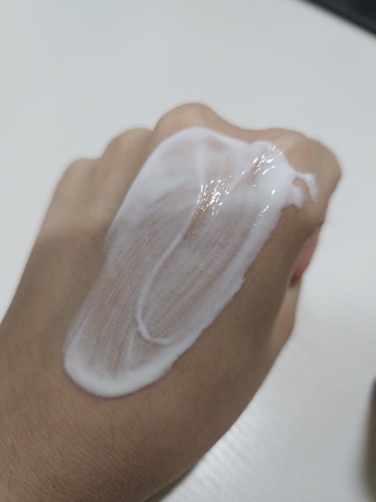 타이디랩 (Tidy Lab) 포어리스 선에센스 [SPF50+/PA++++] review image