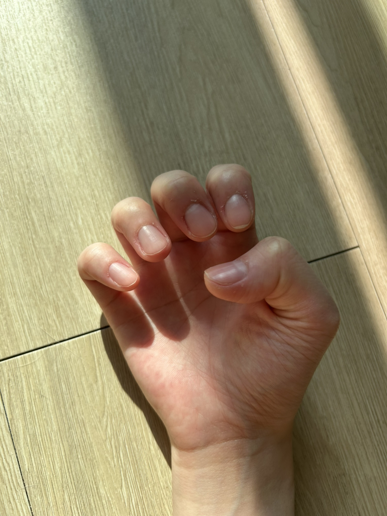 아워덤 (OURDERM) 타임리스뷰티 네일솔루션 review image