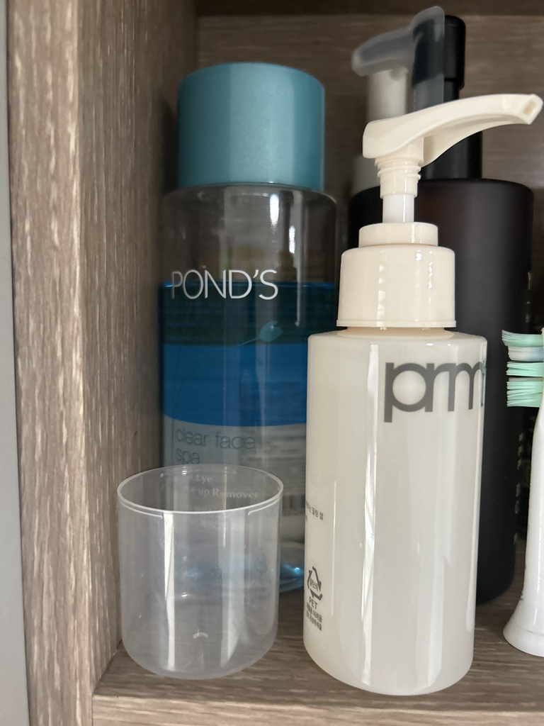 POND'S Clear Face Spa Lip & Eye Makeup Remover review image
