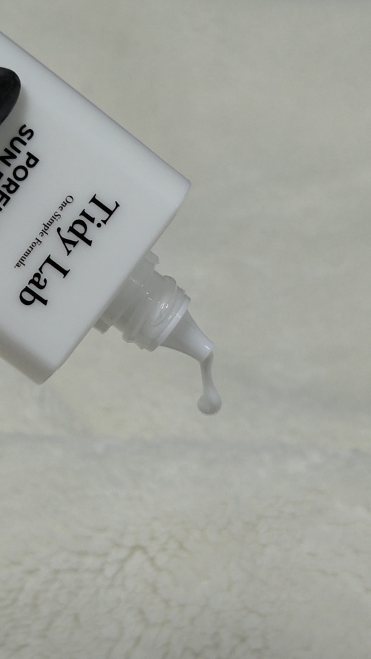 Ảnh đánh giá thực tế của người dùng về Forever Sun Essence [SPF50+/PA++++]