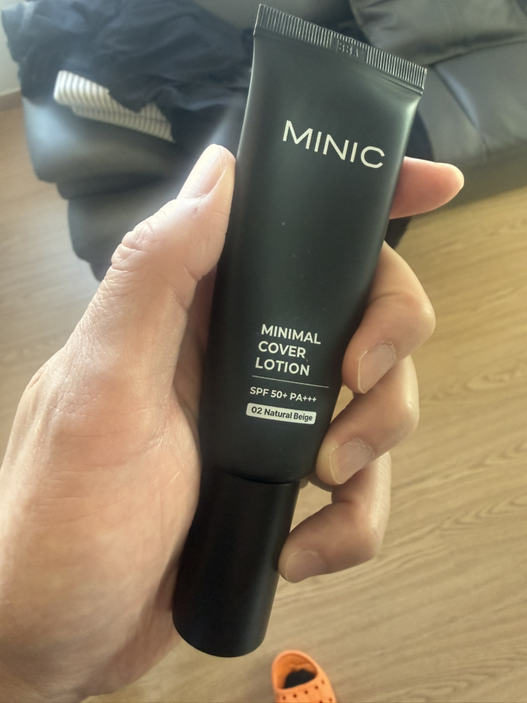 MINIC Loción Mínima Cobertura [SPF50+/PA+++] [01 Beige Claro] review image
