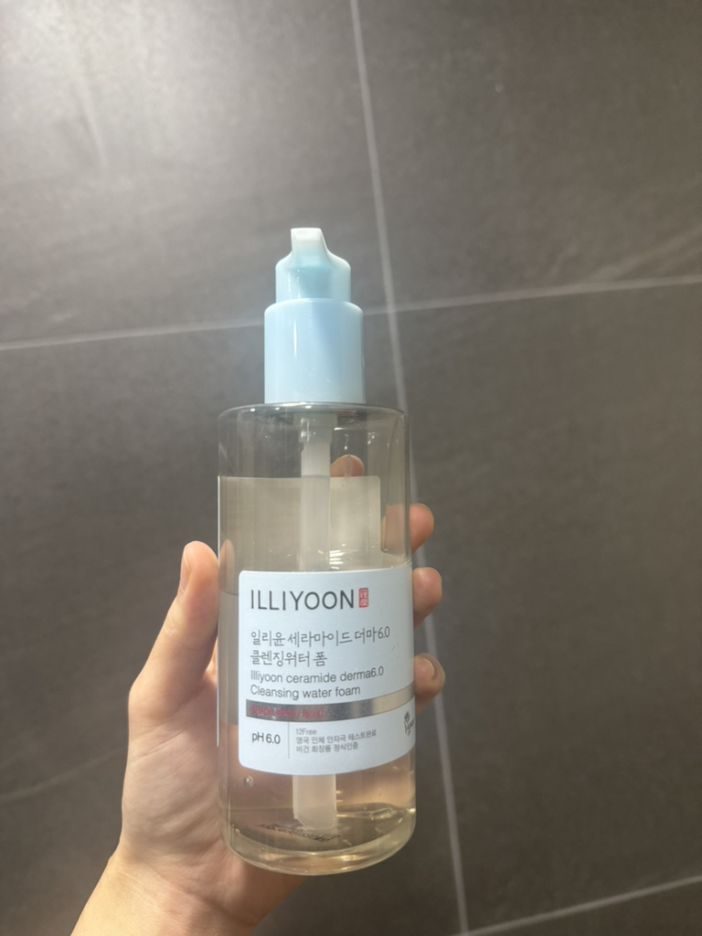 ILLIYOON Ceramide Derma 6.0 Cleansing Water Foam review image