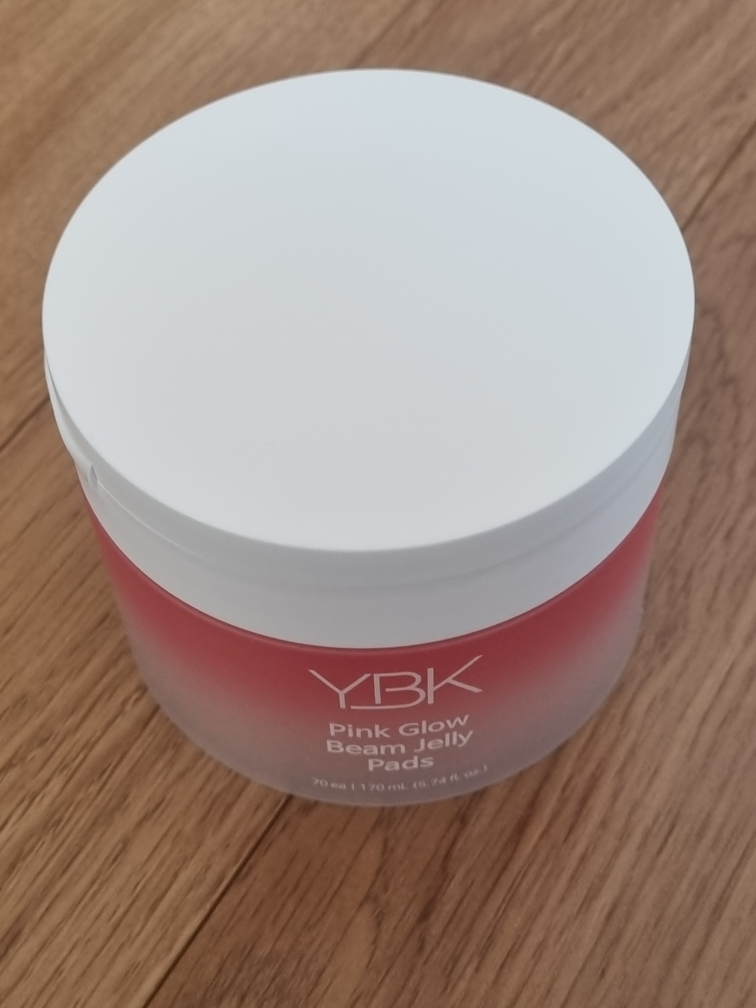 粉红色发光凝胶垫的真实用户使用照片