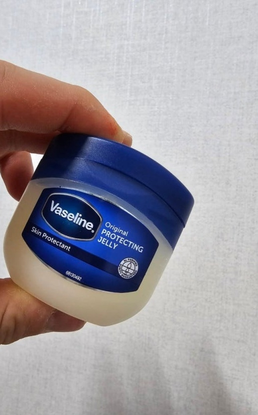 Vaseline (Unilever) Original Protecting Jelly review image