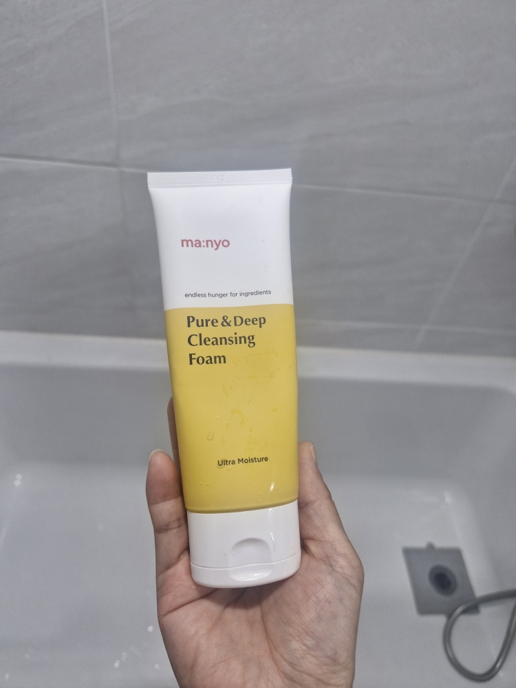 manyo Pure & Deep Cleansing Foam review image