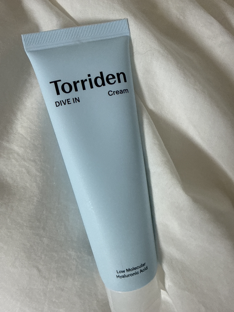 Ảnh đánh giá thực tế của người dùng về Kem dưỡng da chứa axit hyaluronic phân tử thấp Dive In