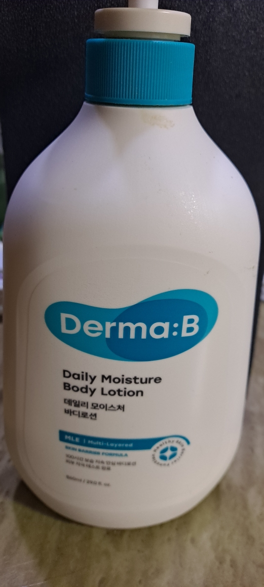 Ảnh đánh giá thực tế của người dùng về Kem dưỡng ẩm hàng ngày cho cơ thể