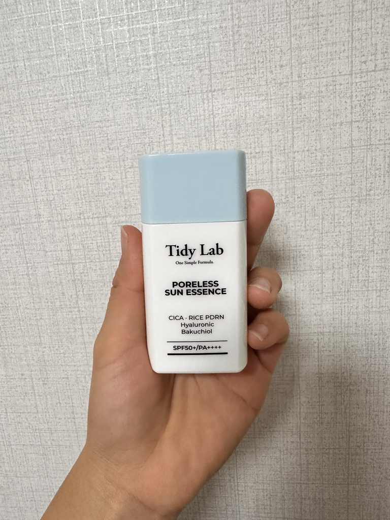 无毛孔防晒精华 [SPF50+/PA++++]的真实用户使用照片