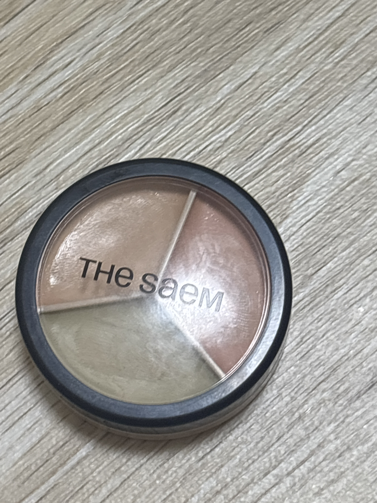 더샘 (theSAEM) 커버 퍼펙션 트리플 팟 컨실러 [01 코렉트베이지] review image
