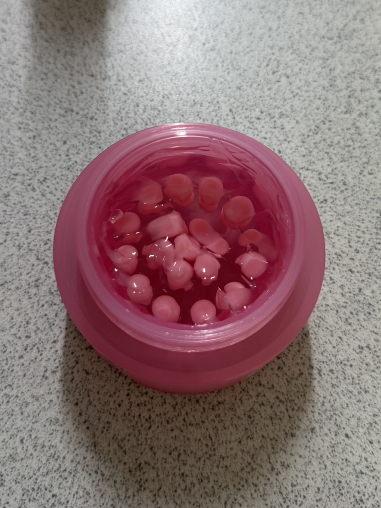 PDRN 粉红色胶原蛋白胶囊霜的真实用户使用照片