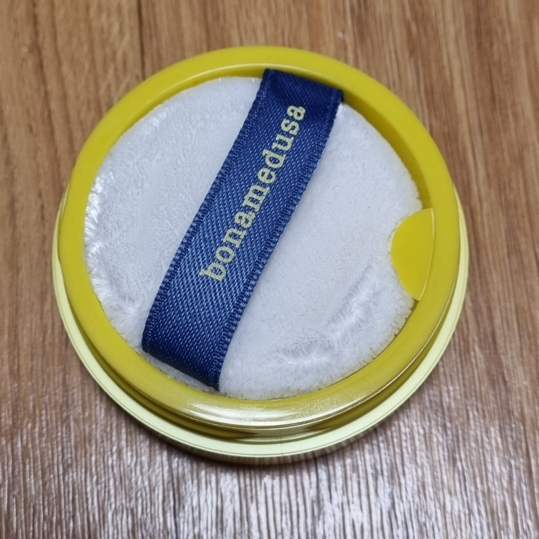 Ảnh đánh giá thực tế của người dùng về Bột phấn hoàn thiện loại bỏ da cam