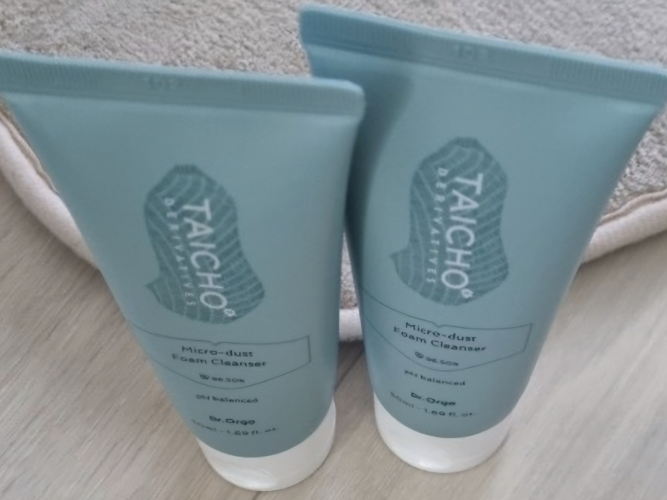 奥尔加博士 Primordial 弱酸性微尘泡沫洁面乳 review image