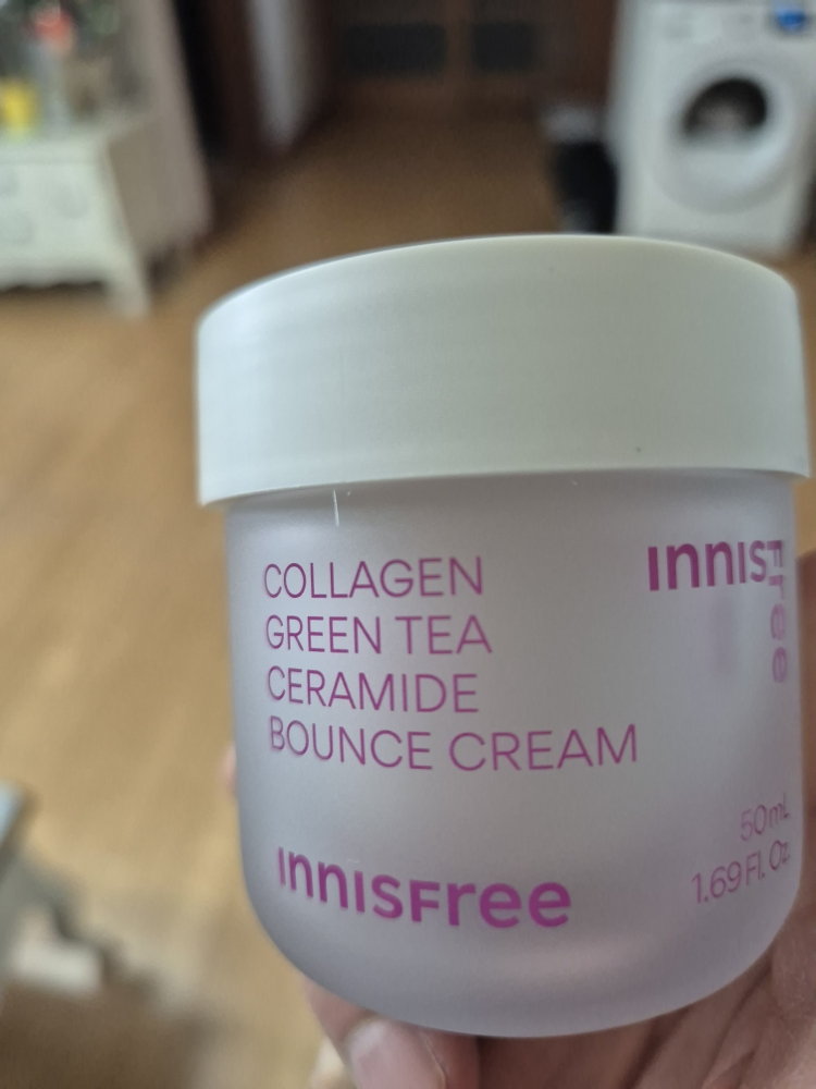 Ảnh đánh giá thực tế của người dùng về Kem dưỡng da collagen trà xanh ceramide tăng cường độ đàn hồi