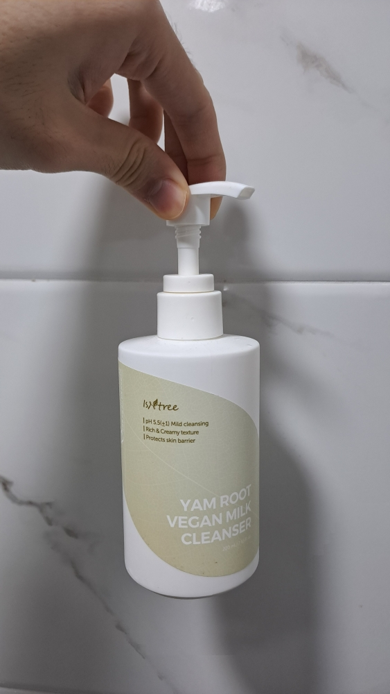 Ảnh đánh giá thực tế của người dùng về Sữa rửa mặt thuần chay từ củ mài