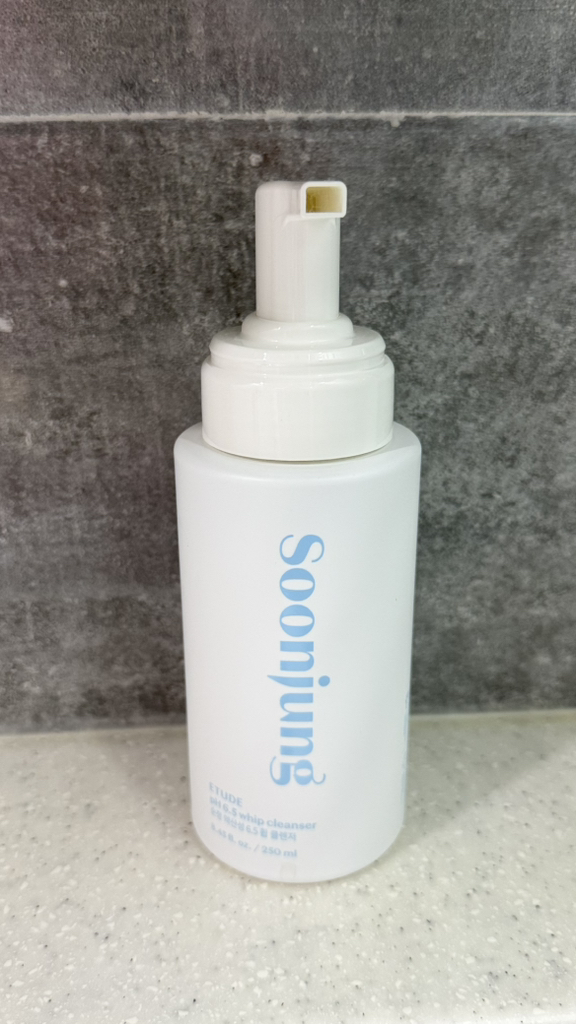 ETUDE Sữa rửa mặt có độ pH 6.5 review image