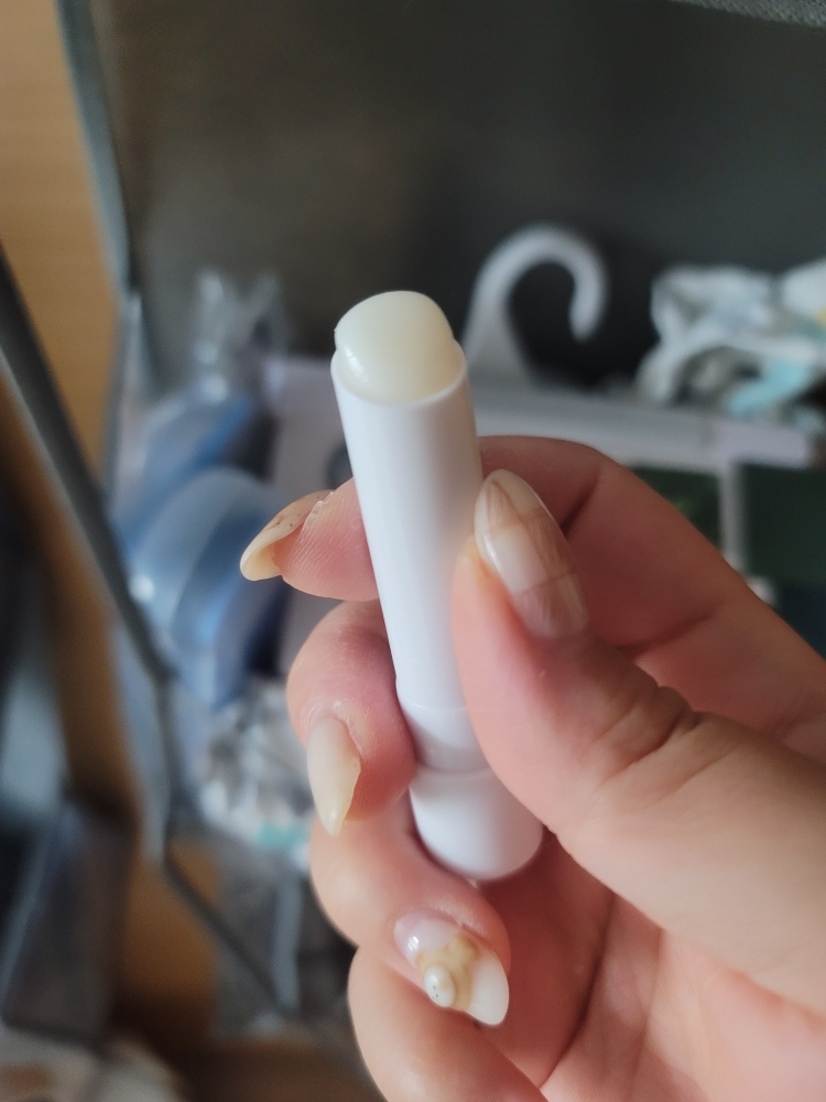 凡士林 精华润唇膏 [皮肤保护］ review image