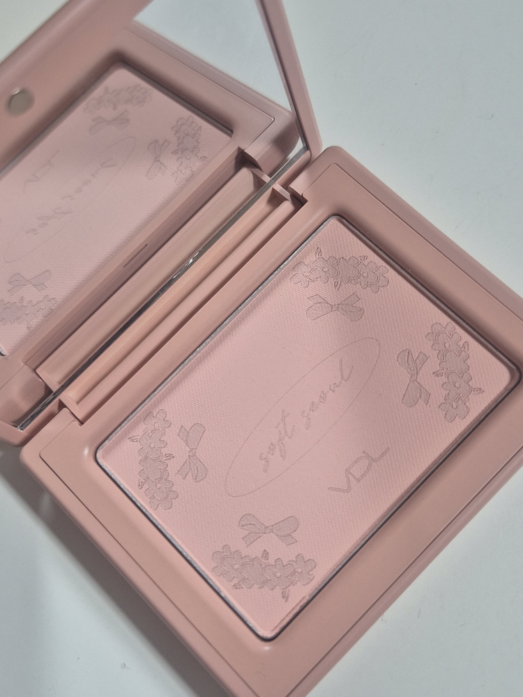 腮红 [01 跳跳桃]（颜色：跳跳桃）的真实用户使用照片