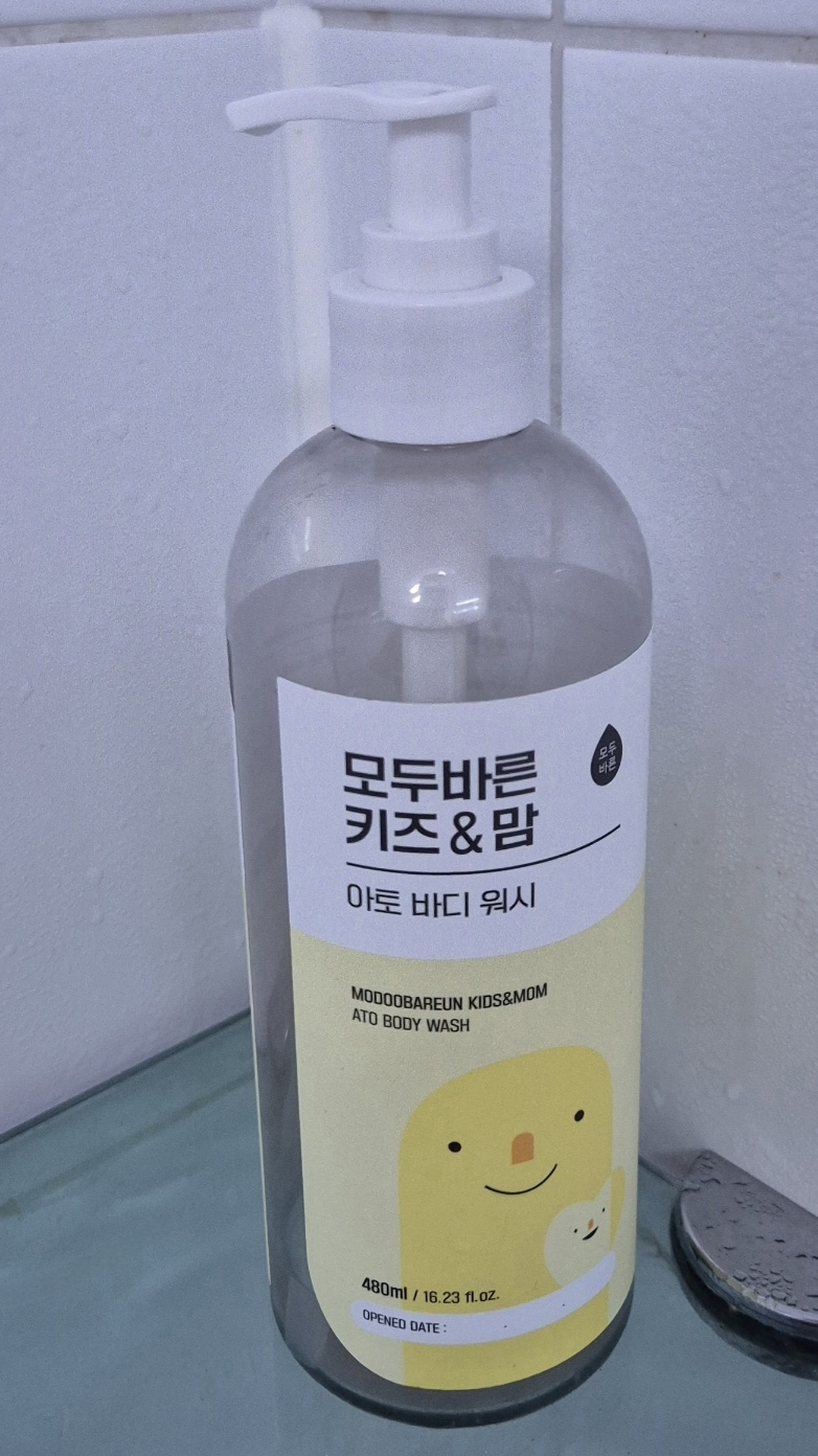 모두바른 (Modoobareun) 키즈&맘 아토 바디워시 review image
