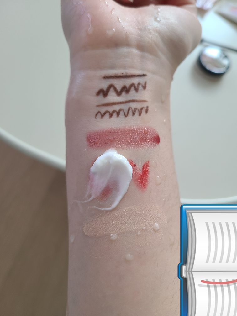 MELANOCC (Nước ngoài) Vitamin C Brightening Enzyme Face Wash review image