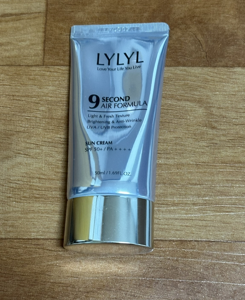 LYLYL Protector solar Nine Seconds Air Formula [SPF50+/PA++++] review image