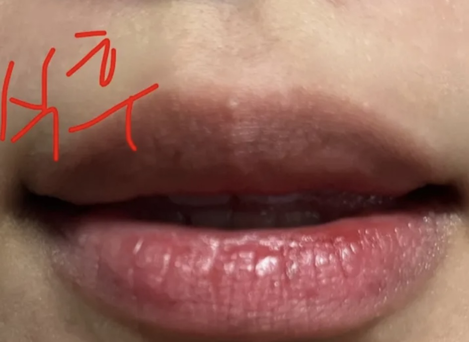 딘토 (Dinto) 블러글로이 립 틴트 [218 메멘토모리] review image