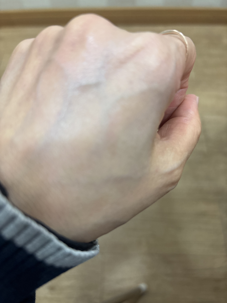 스킨1004 (SKIN1004) 마다가스카르 센텔라 에어핏 선크림 플러스 [SPF50+/PA++++] review image