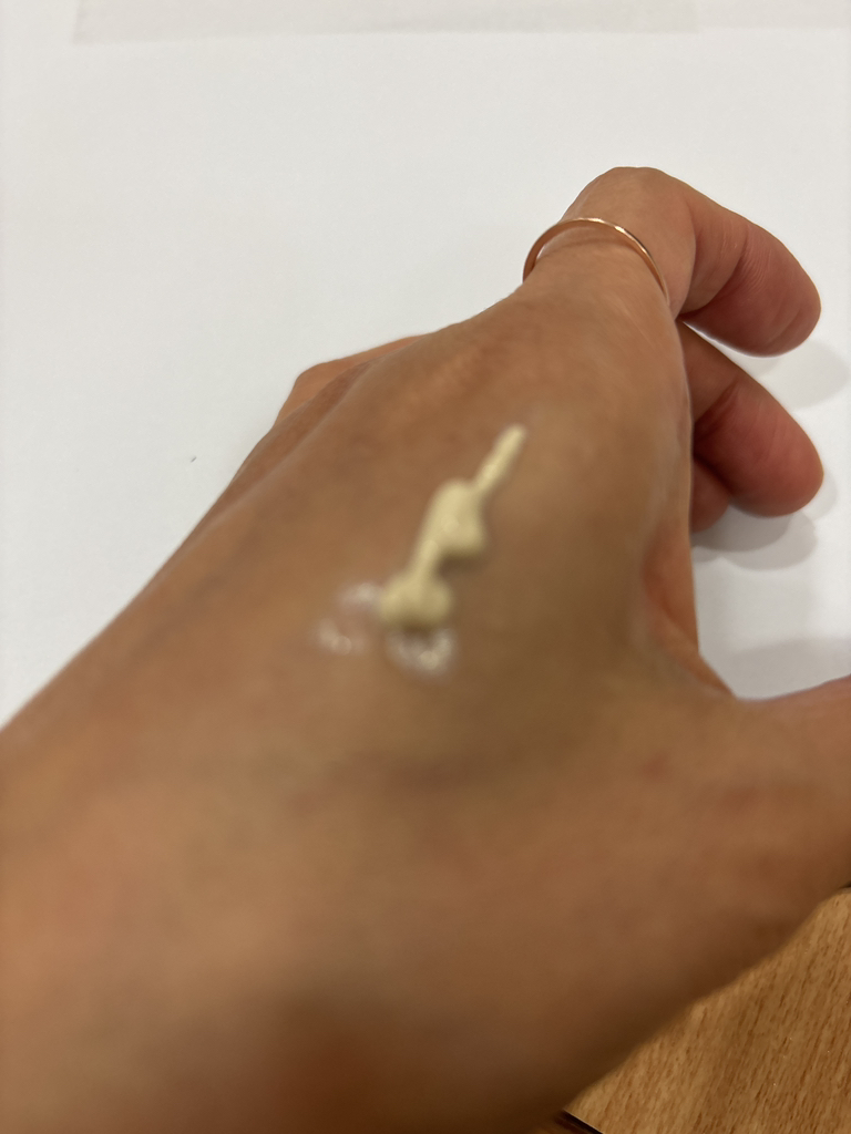 스킨1004 (SKIN1004) 마다가스카르 센텔라 에어핏 선크림 플러스 [SPF50+/PA++++] review image