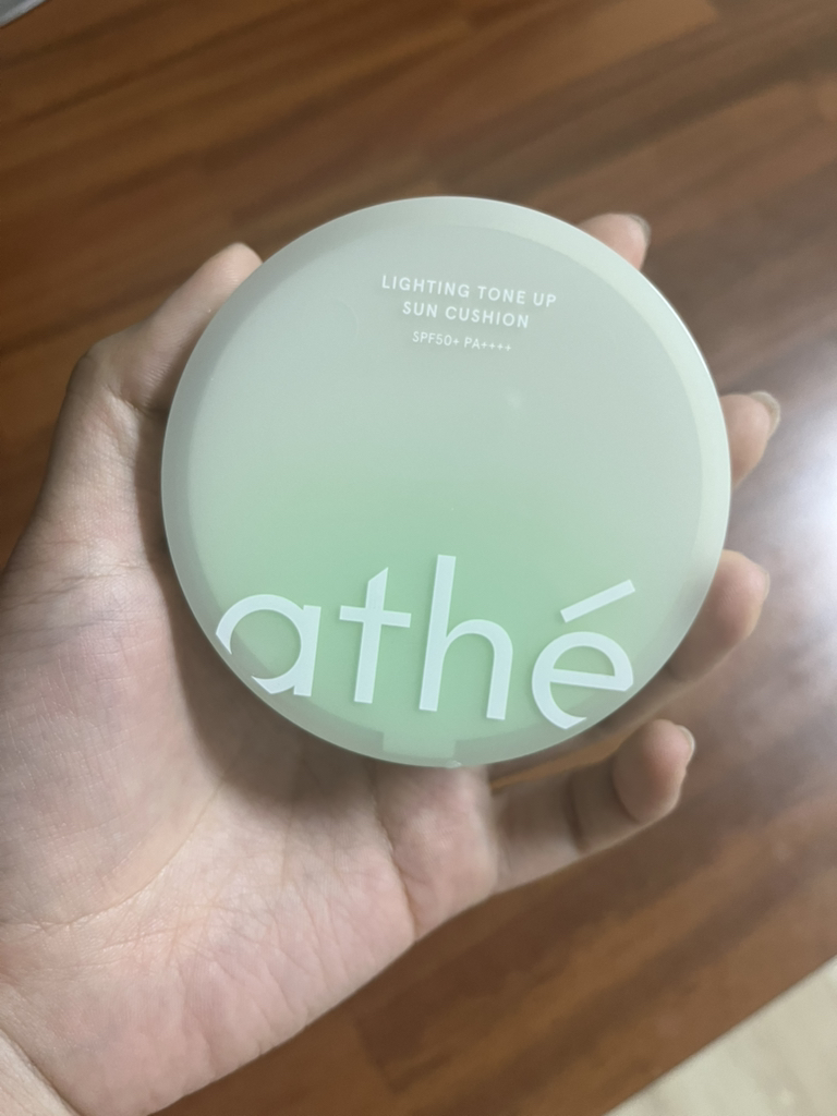 아떼 (athe) 라이팅 톤업 선쿠션 [SPF50+/PA++++] [베지그린] review image